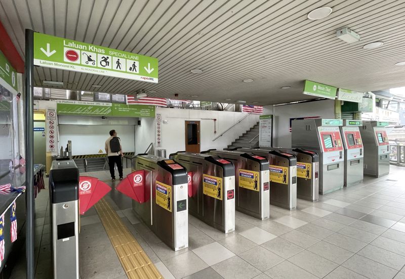 Menara Raja Laut (Menara Eon Bank)