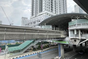 Menara Raja Laut (Menara Eon Bank)
