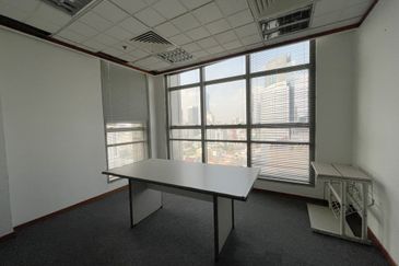 Menara Raja Laut (Menara Eon Bank)