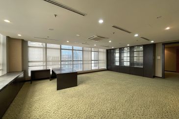 Menara Raja Laut (Menara Eon Bank)