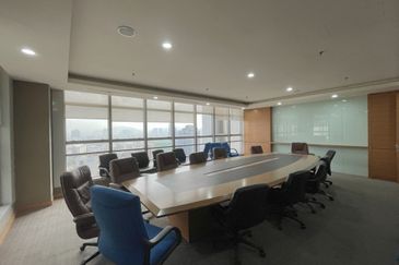 Menara Raja Laut (Menara Eon Bank)