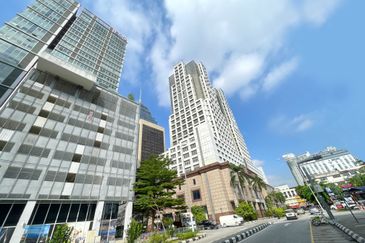 Menara Raja Laut (Menara Eon Bank)