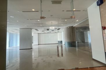 Menara Raja Laut (Menara Eon Bank)