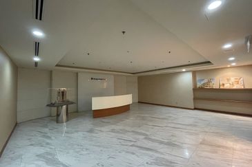 Menara Raja Laut (Menara Eon Bank)