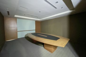 Menara Raja Laut (Menara Eon Bank)