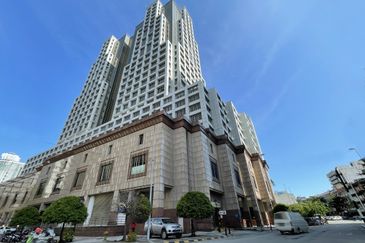 Menara Raja Laut (Menara Eon Bank)