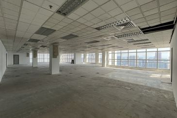 Menara Raja Laut (Menara Eon Bank)