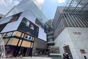 Menara HLX (formerly Menara HLA)