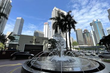 Menara HLX (formerly Menara HLA)