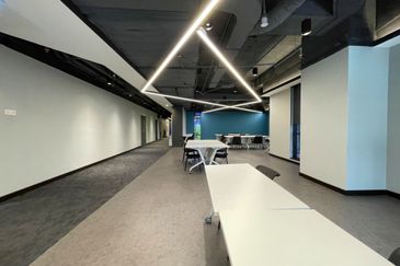 Menara HLX - KLCC Grade A Cost-Saving Esthetic Furnished Office