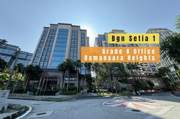 Bangunan Setia 1