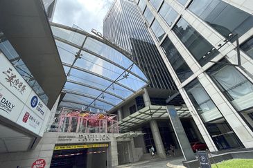 Menara HLX (formerly Menara HLA)