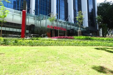 Menara AIA Sentral (formerly Menara Standard Chartered)