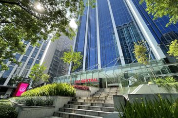 Menara AIA Sentral (formerly Menara Standard Chartered)