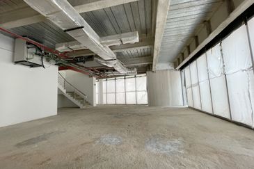 Menara AIA Sentral (formerly Menara Standard Chartered)