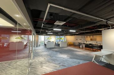 Menara HLX (formerly Menara HLA)