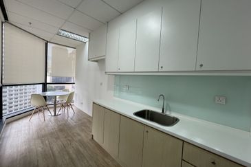 Menara HLX (formerly Menara HLA)