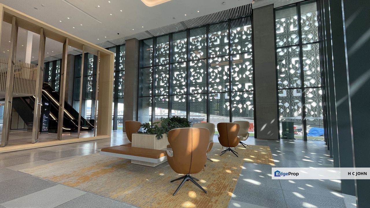 Menara IQ TRX KLCC Upscale MSC Offices in Major Business Centre with direct link to Trains, Kuala Lumpur, Bandar Tun Razak