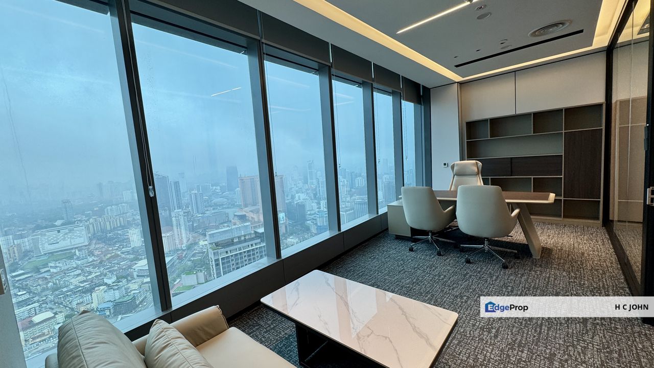 Exchange 106 - Prestige Signature Furnished Suites (10pax) in prime Business hub with direct Trains, Kuala Lumpur, KL City