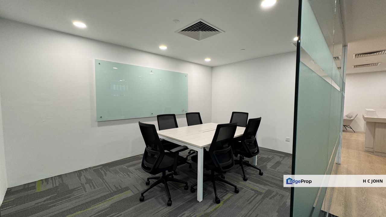 G Tower KLCC Prefit Furnished Offices (15pax and above) with quick access to major Trains, Kuala Lumpur, KLCC