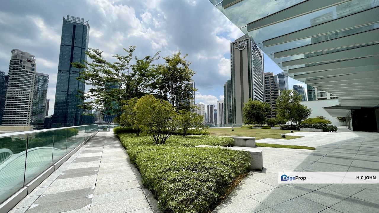 Menara Permata Sapura KLCC MSC Offices min midst of green KLCC Park close to Transit Links, Kuala Lumpur, KLCC