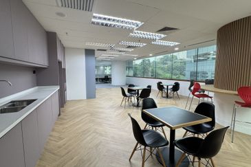 Menara HLX (formerly Menara HLA)