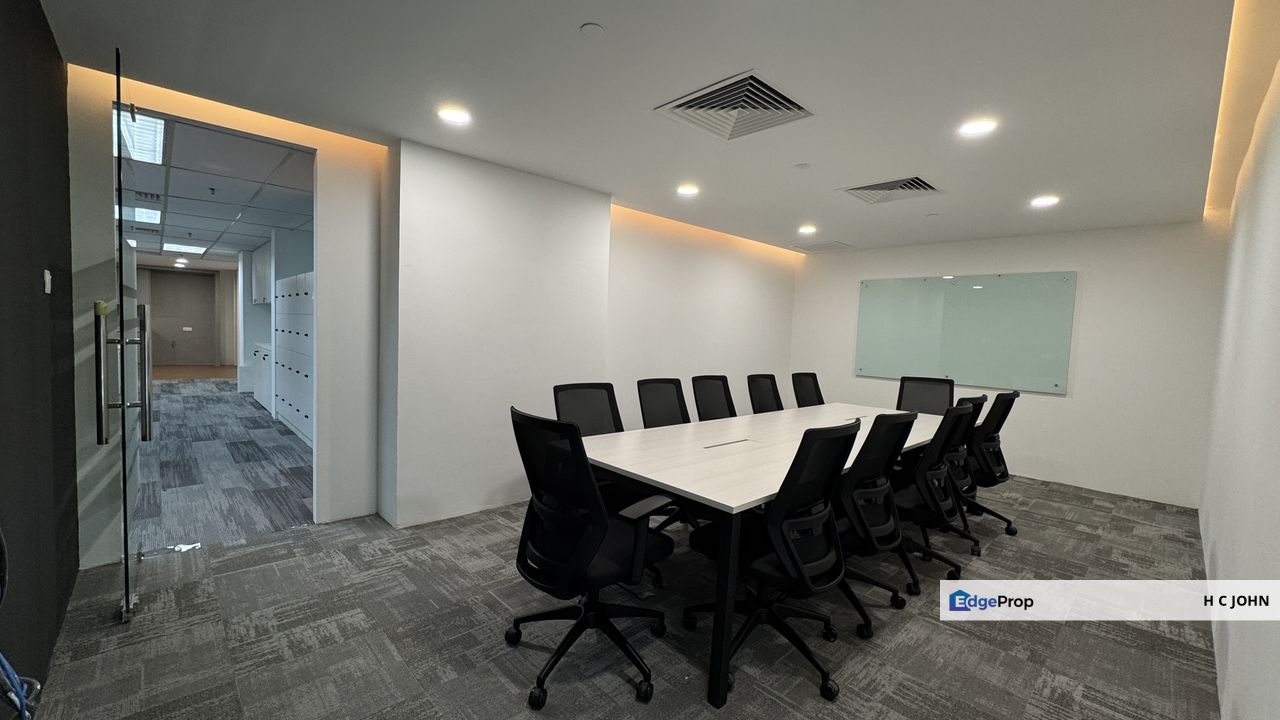 G Tower KLCC Prefit Furnished Offices (15pax and above) with easy access to major Trains, Kuala Lumpur, KLCC