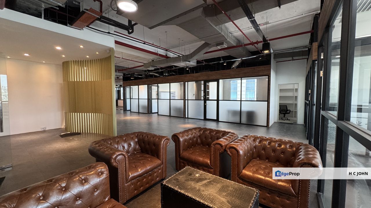 KL Eco City - The Gardens-Mid Valley City Exclusive Furnished Office, steps away to Train lines, Kuala Lumpur, Bangsar