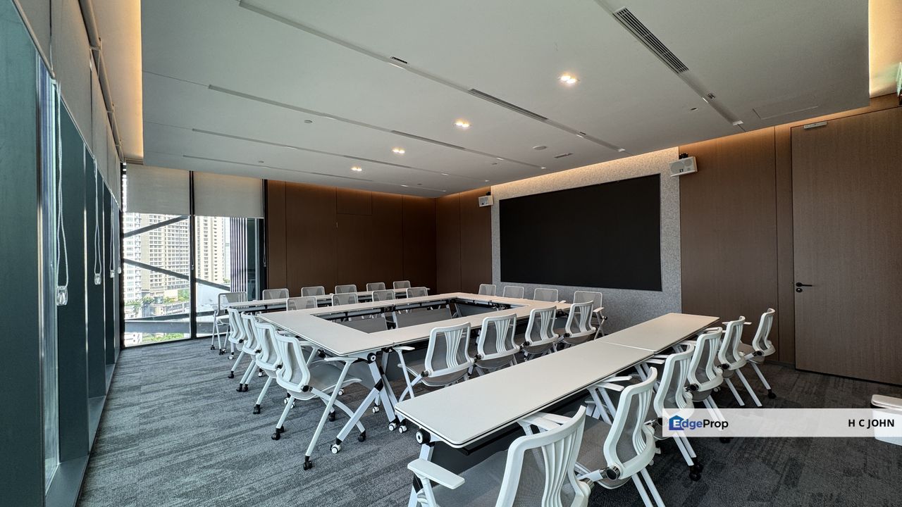 Plaza Conlay KLCC New Grade A Furnished Offices (20 pax and above), steps away to Trains, Kuala Lumpur, KLCC