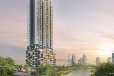 Freehold Luxury Condo 2min To KTM Petaling OKR