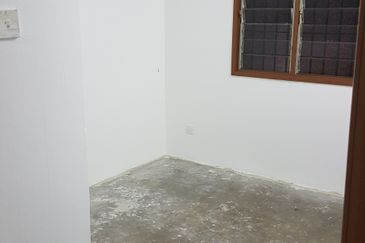 Apartment Haji Abdullah Hukum