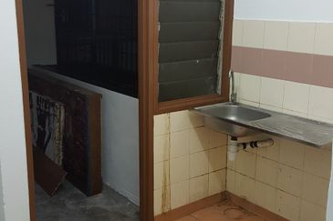 Apartment Haji Abdullah Hukum