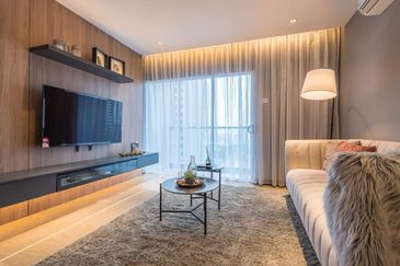 Platinum Mira Maluri