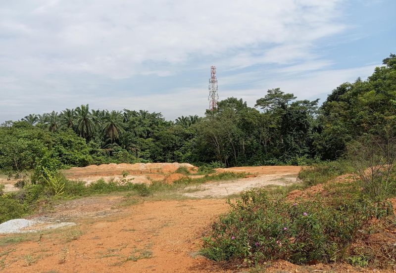 [5 MINIT BUKIT UNGGUL GOLF RESORT] Tanah Lot Banglo Kg Sungai Buah Dengkil