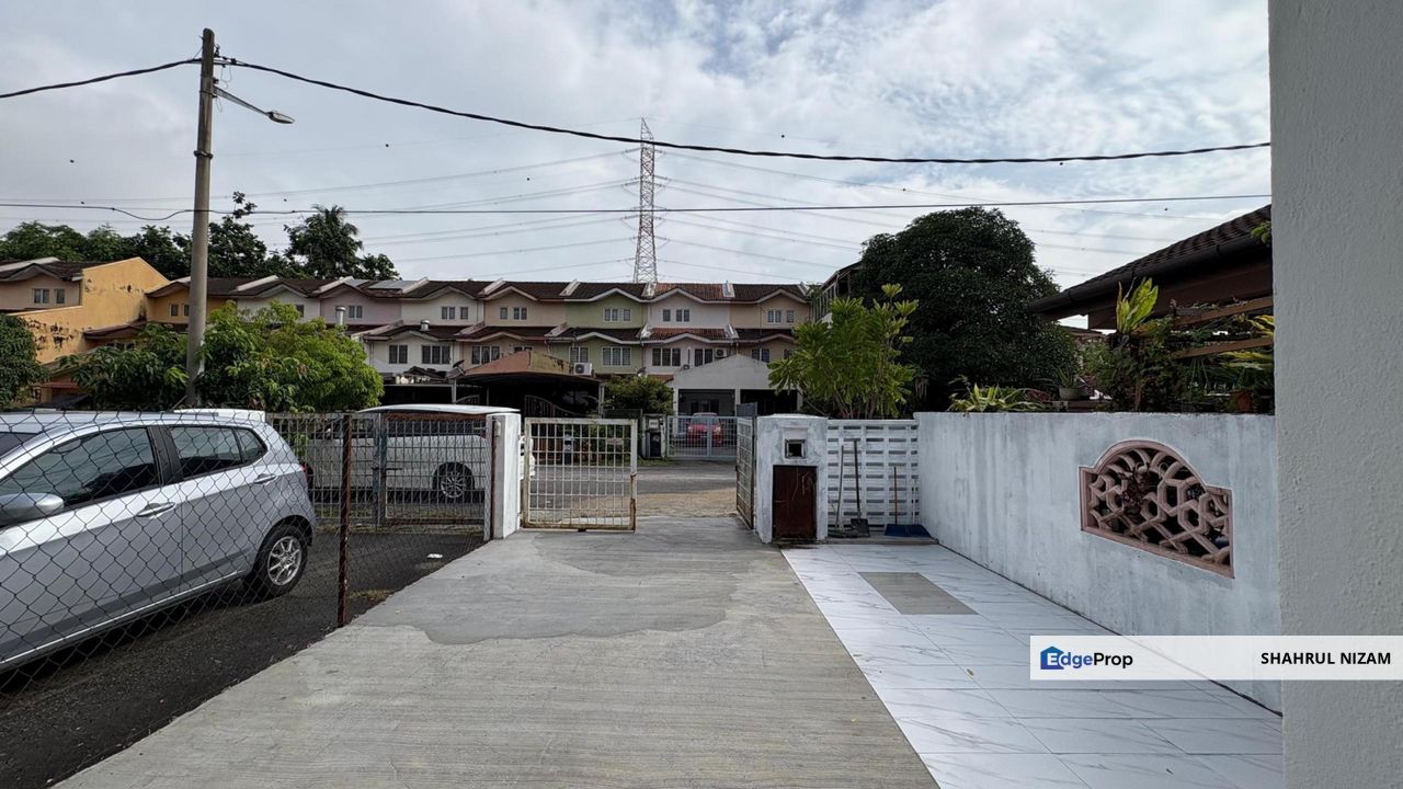 [PARTIAL FURNISHED] 2.5 STOREY TERRACE HOUSE @ SEKSYEN 4 TAMBAHAN, Selangor, Bangi