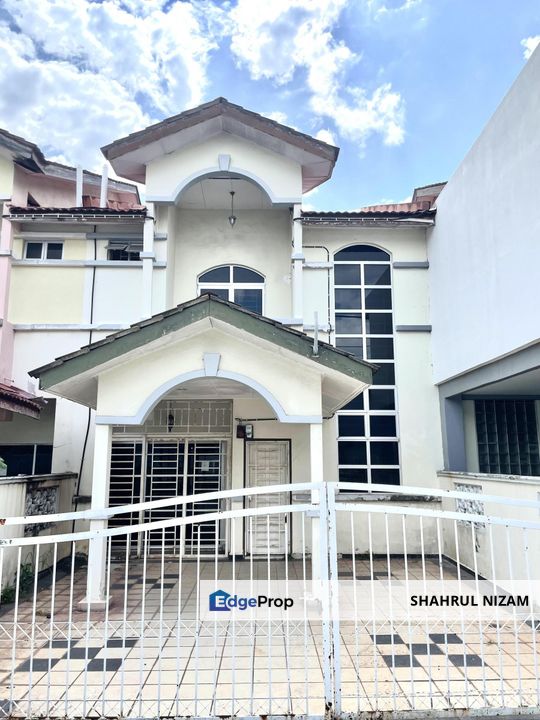 [PARTLY FURNISHED] Seksyen 3 Bandar Baru Bangi, Teres 2 Tingkat, Selangor, Bangi