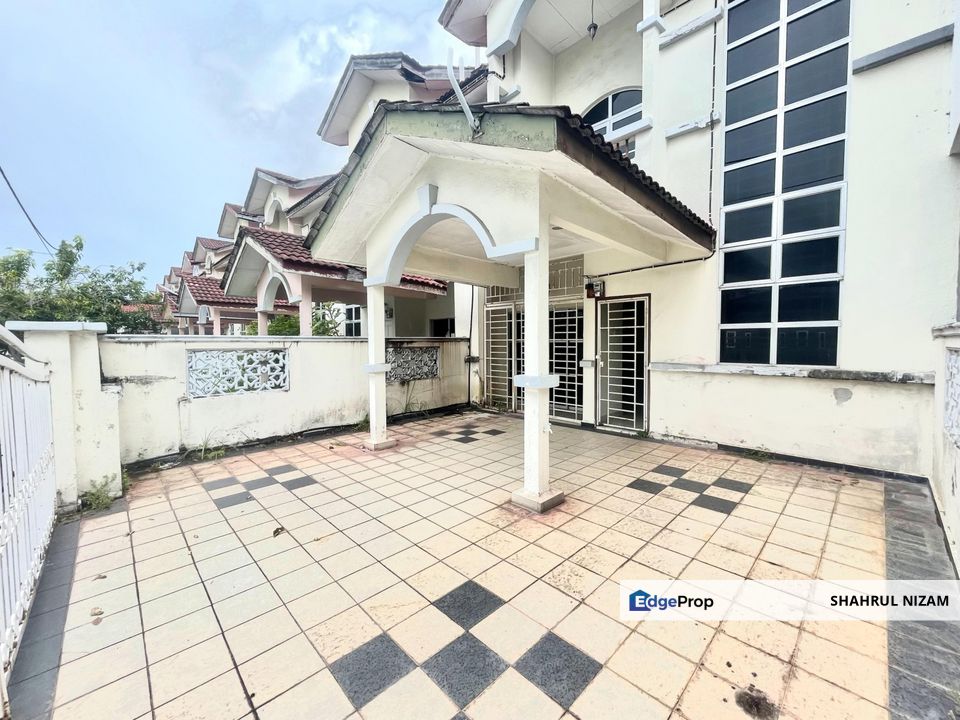 [PARTLY FURNISHED] Seksyen 3 Bandar Baru Bangi, Teres 2 Tingkat, Selangor, Bangi