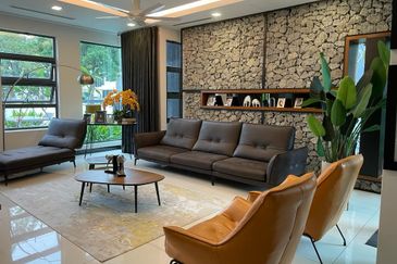 3 Storey Renovated Bungalow with Lift and Swimming Pool