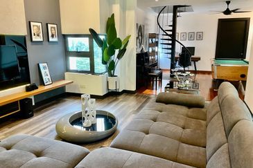 3 Storey Renovated Bungalow with Lift and Swimming Pool