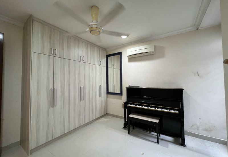 2.5 Storey Renovated Super Link for Sale