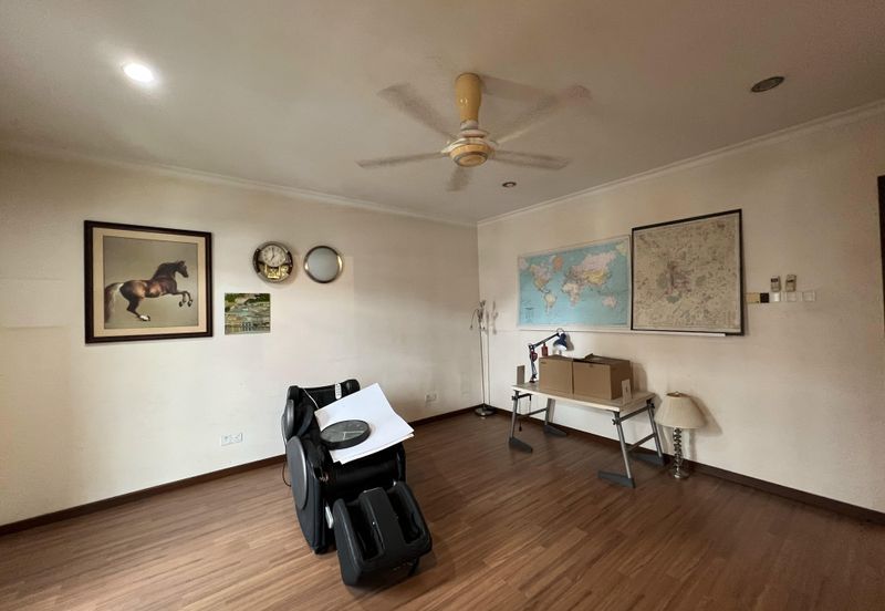 2.5 Storey Renovated Super Link for Sale