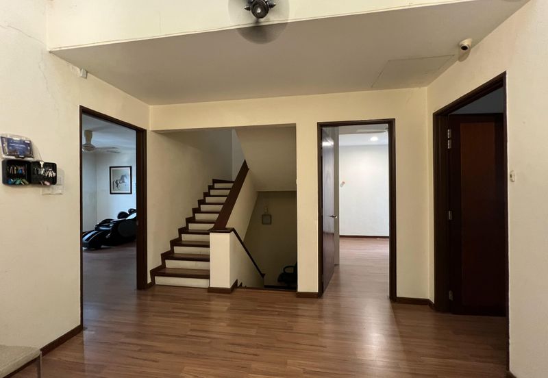 2.5 Storey Renovated Super Link for Sale