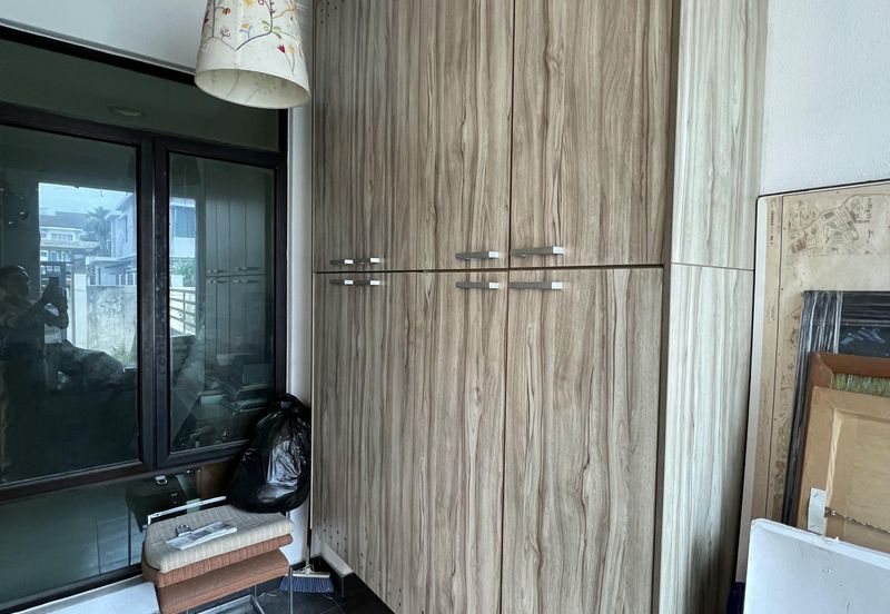 2.5 Storey Renovated Super Link for Sale