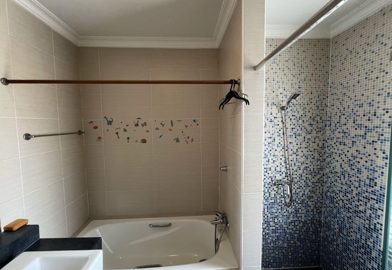 2.5 Storey Renovated Super Link for Sale