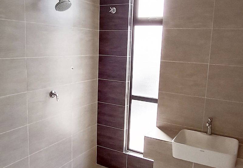 Monet Lily @ Sunsuria City