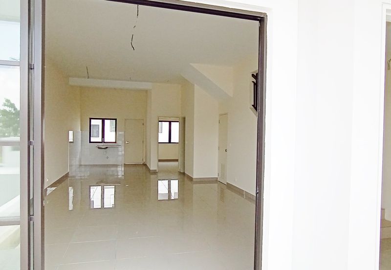 Monet Lily @ Sunsuria City