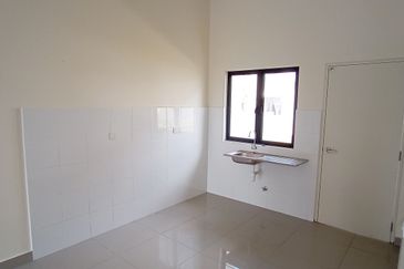 Monet Lily @ Sunsuria City