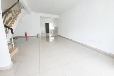 [NEW HOUSE][BIG UNIT] Amani Bandar Serenia