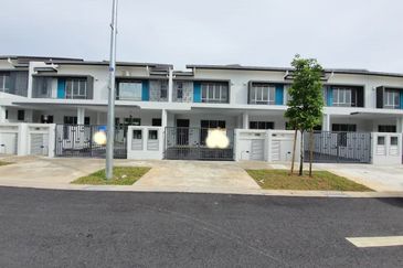[NEW HOUSE][BIG UNIT] Amani Bandar Serenia