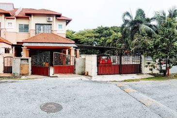 [CORNER UNIT][EXTRA LAND]Taman Tasik Prima Puchong